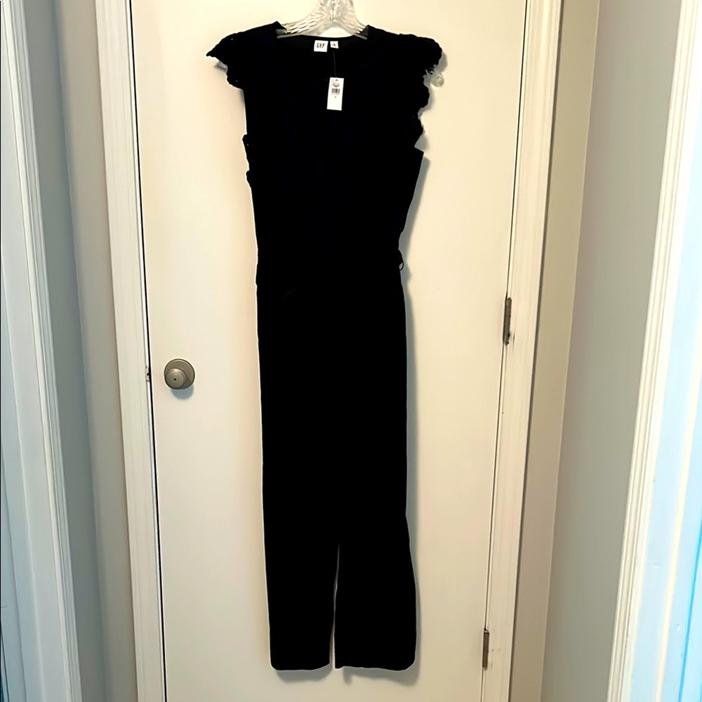 GAP Black Poplin Jumpsuit with Eyelet Ruffle Detailing - Picture 2 of 6